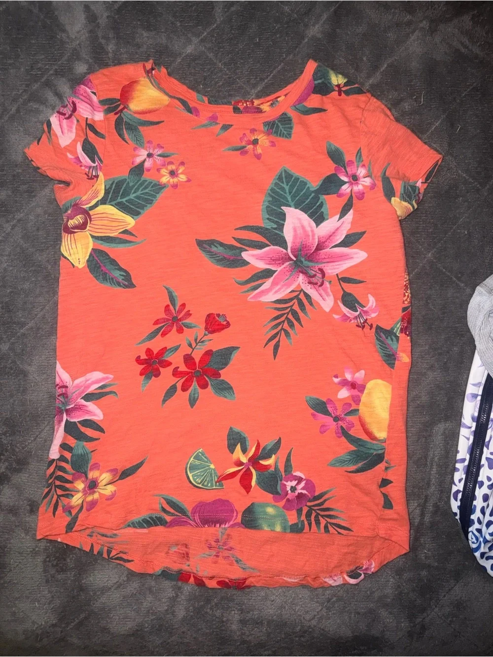 Old Navy Coral Floral Short Sleeve Tee